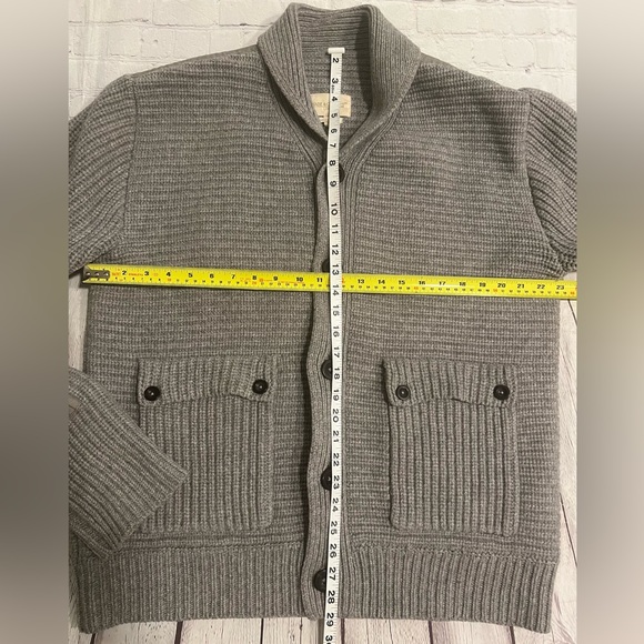 Levi’s Made and Crafted Grey Wool and Cashmere Cardigan with elbow patches sz 4 - Picture 7 of 9